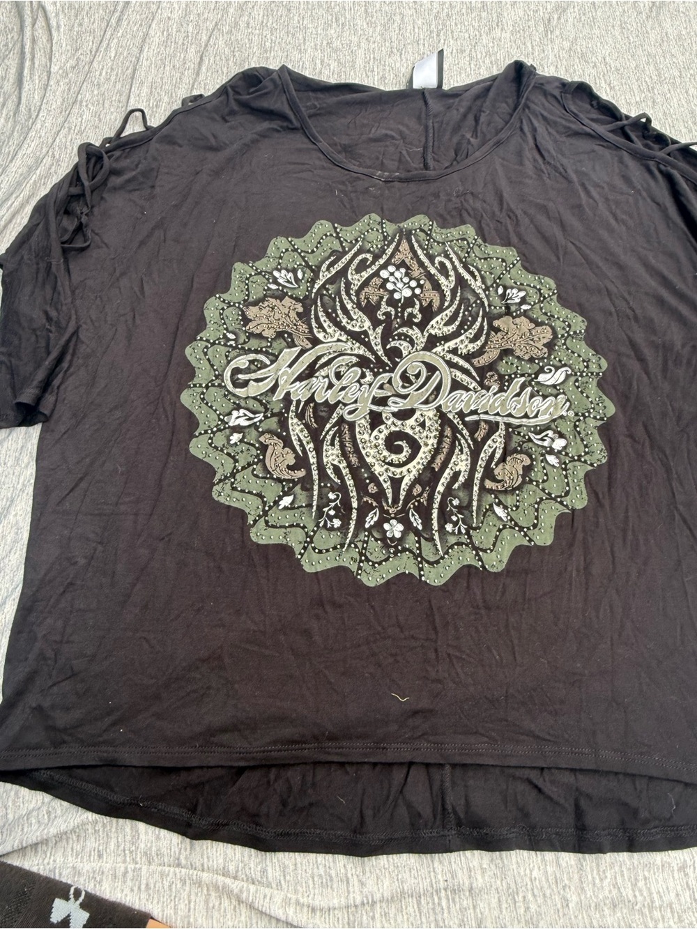 Harley-Davidson Black Short Sleeve Tee with Green and Tan Medallion